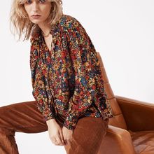 🍂 Meet Roméa et Yarel - Le duo parfait pour la saison ! Arborant un imprimé floral automnal captivant, Roméa vous séduira avec sa grâce légère, tandis que Yarel, le pantalon en velours marron, ajoutera une touche de sophistication chaleureuse à votre style. 

Plongez dans l'élégance de la saison avec ce combo incontournable. À découvrir dès maintenant sur ruemazarineparis.fr

#fallwinter #NouvelleCollection #AutomneHiver2023