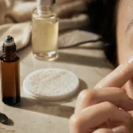 Meilleur contour des yeux caféine en roll-on, anti-poches, regard frais